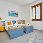 Etesiae Villa