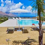 Villa Etesiae *