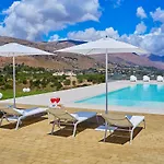Villa Etesiae *