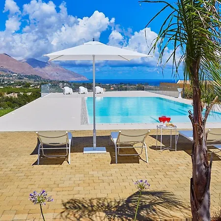 Villa Etesiae *