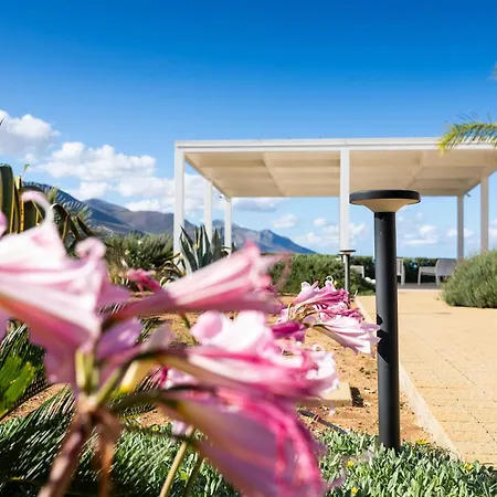 Etesiae Villa